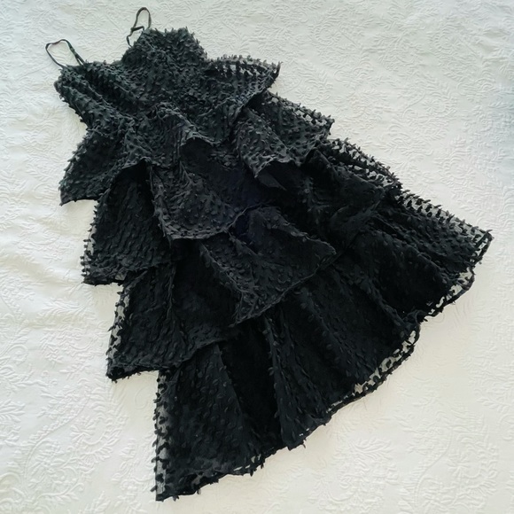 NWOT Lulu’s Flirting with You Black Tiered Pom Pom Midi Dress Large - Picture 5 of 9